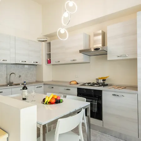 Ognissanti 3 Bedrooms * פירנצה
